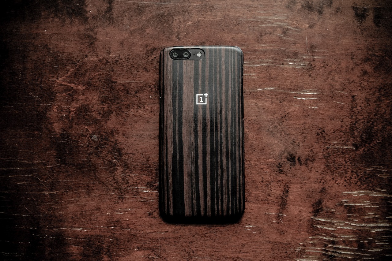 oneplus, oneplus5, oneplus phone-3578574.jpg